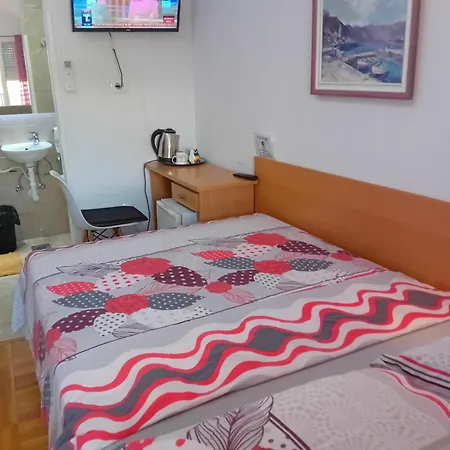 Centar 特雷比涅