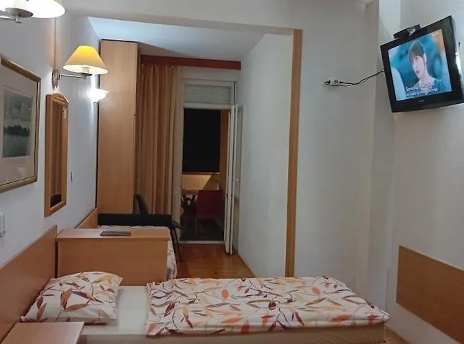 Centar 公寓 特雷比涅